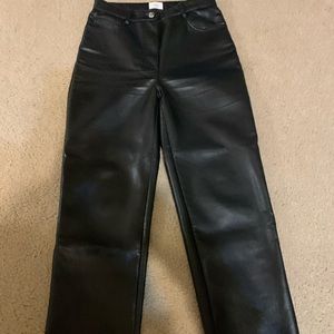 Aritzia Wilfred CROPPED leather pants size 6